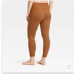 ALL IN MOTION / TARGET BRAND / WOMEN’S LEGGINGS SIZE S